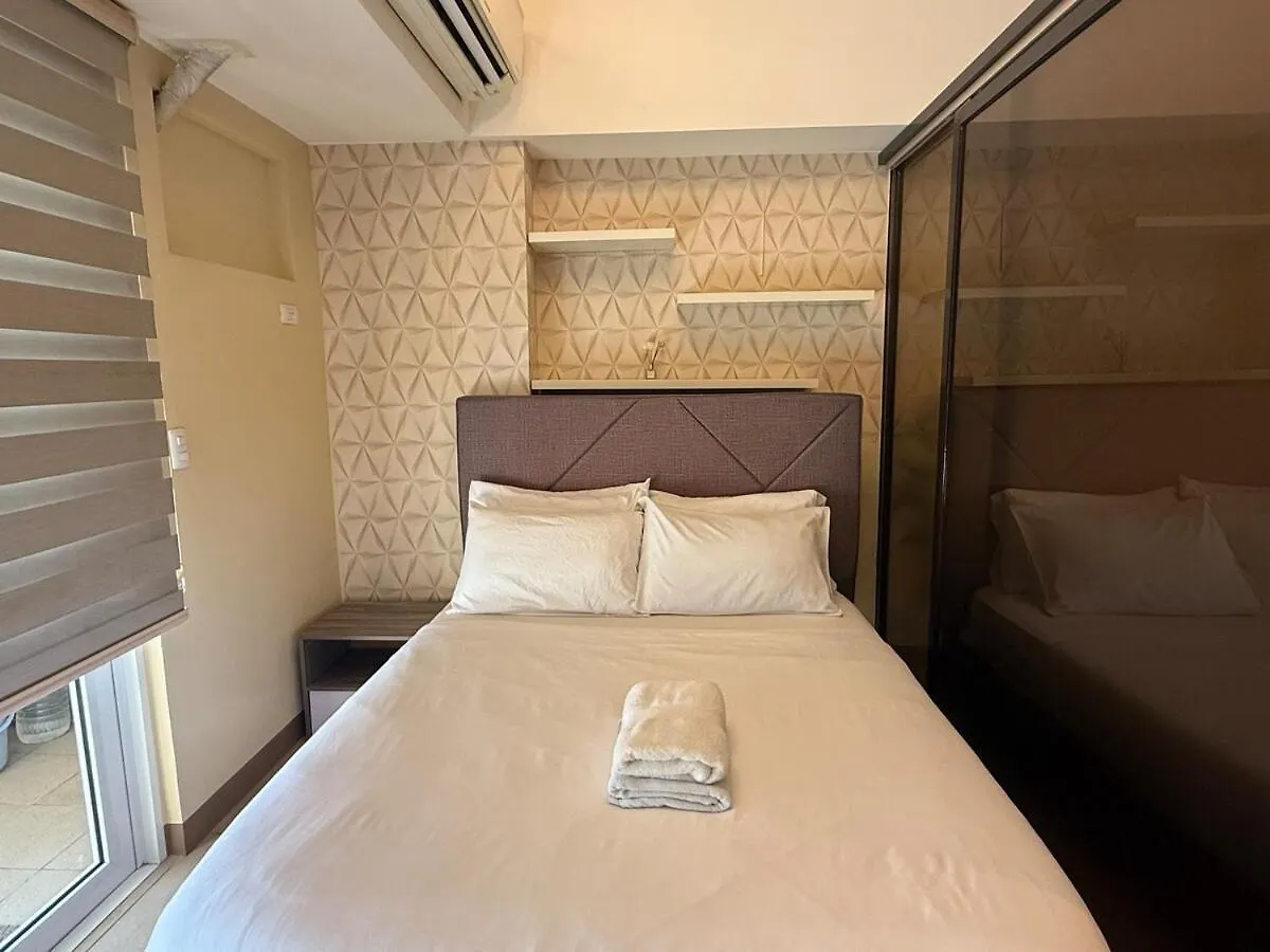 Apartment Deluxe Suite In Venice Mall Manila